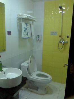 Tiandi Renhe Hotel Jinan Exterior photo